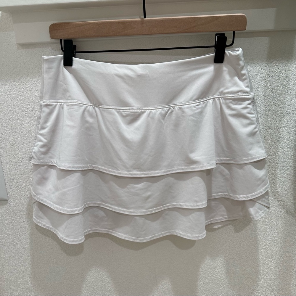 White athleta skirt size M